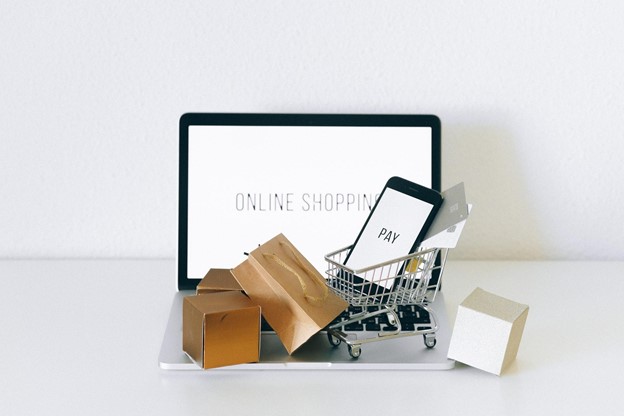 9 Tools Every Entrepreneur Needs to Launch an Ecommerce Business